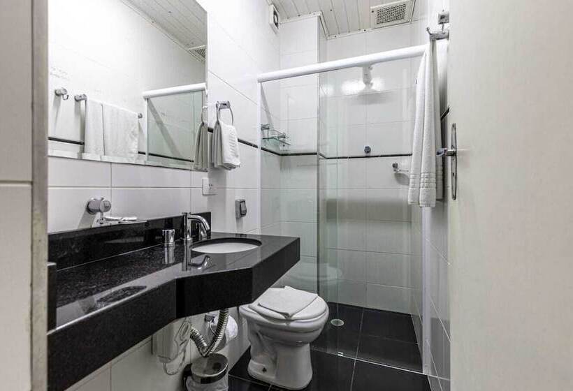 غرفة قياسية ثلاثية, Pousada Saint Gallen