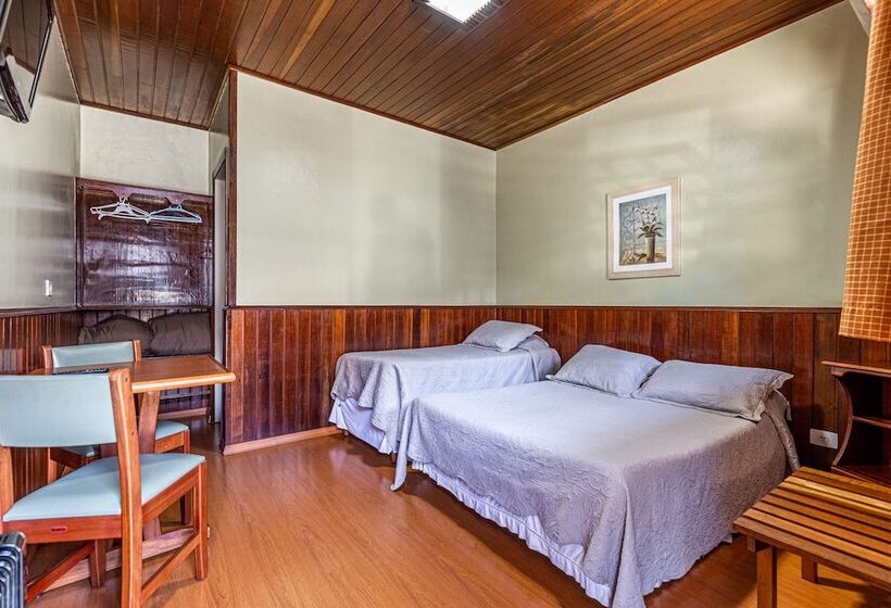 غرفة قياسية ثلاثية, Pousada Saint Gallen