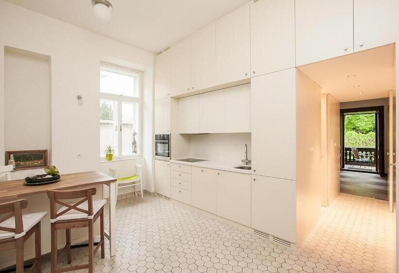 2 Szobás Apartman, Vila Walter & Son