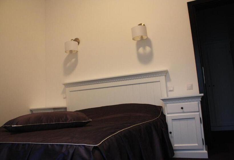 バルコニー付スイート, Pensiunea All Seasons