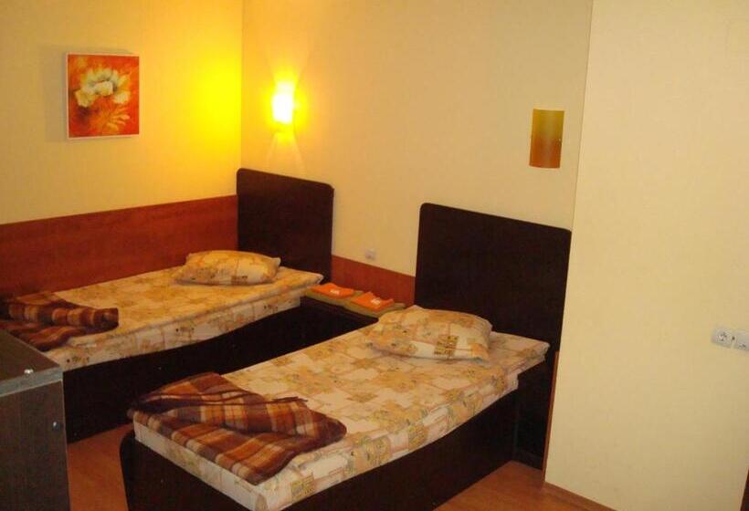 חדר סופריור, Pensiunea Marc