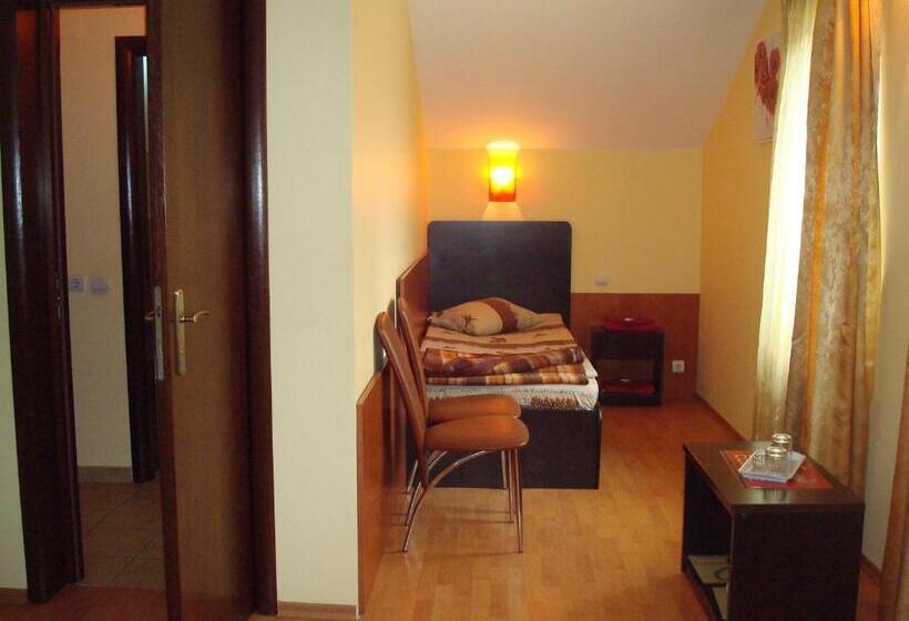 סוויטת 2 חדרי שינה, Pensiunea Marc