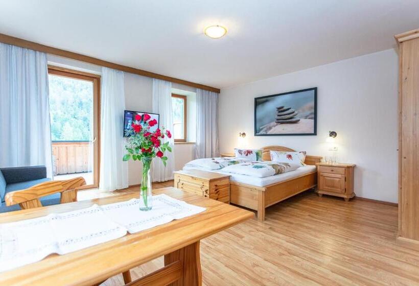 스탠다드 트리플 발코니 룸, Gasthof St. Adolari