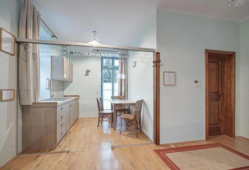 اتاق سوپریور خانوادگی, Rooms & Apartments Parma