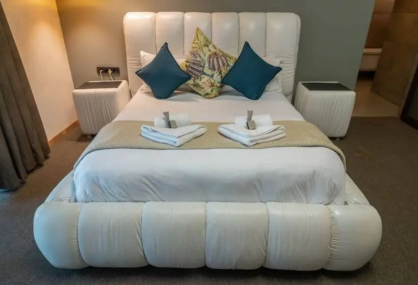 デラックスルーム, Lala Dene Lodge