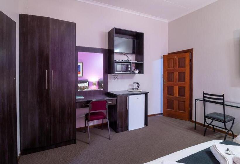 غرفة كلاسيكية ثلاثية, Lala Dene Lodge