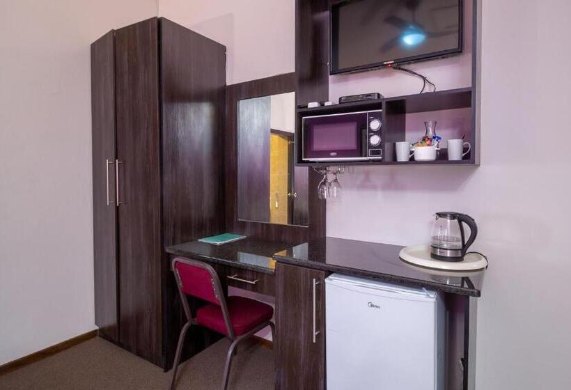 غرفة كلاسيكية ثلاثية, Lala Dene Lodge