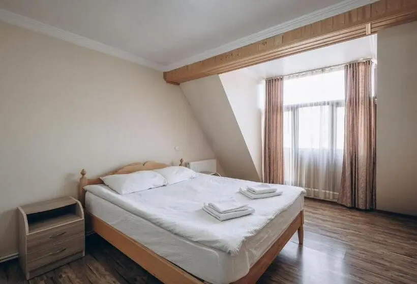 اتاق استاندارد, Mestiatour Guest House