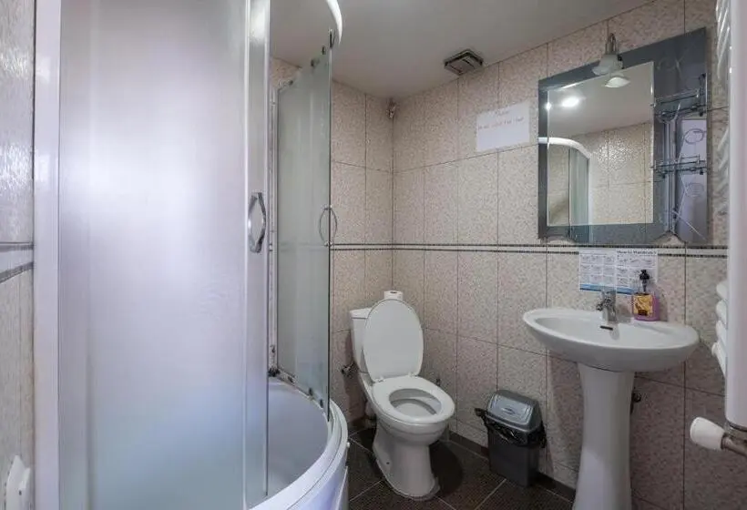 اتاق استاندارد, Mestiatour Guest House