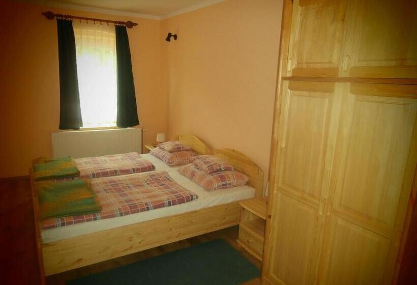 شقة غرفتين, Nádkunyhó Vendégház