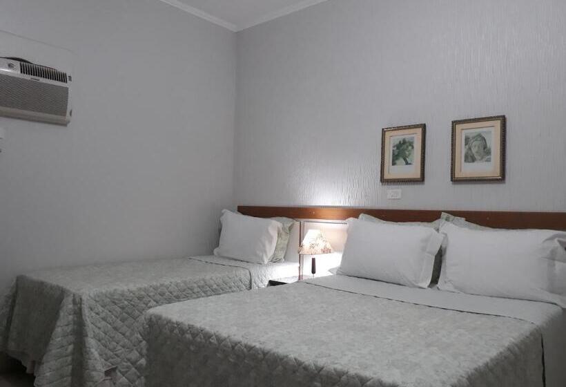 标准三人间, Pousada Oasis Park