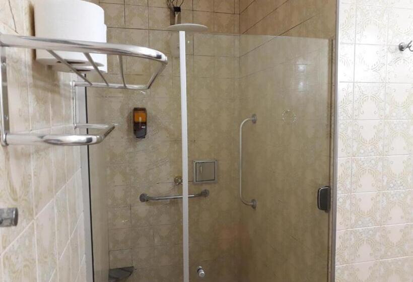 标准三人间, Pousada Oasis Park