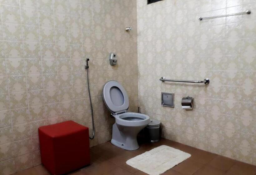 标准三人间, Pousada Oasis Park