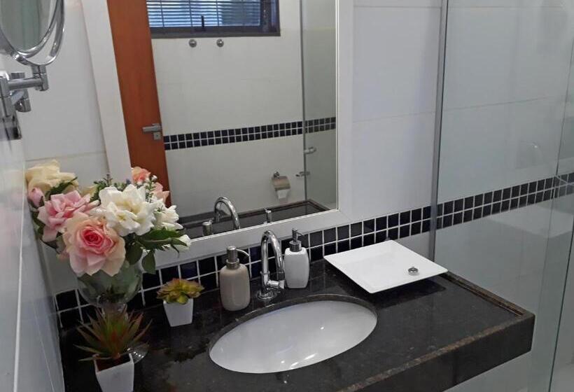 标准三人间, Pousada Oasis Park