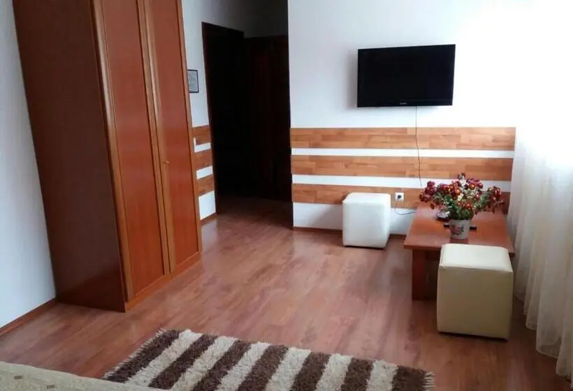 スタンダードルーム, Pensiunea Total Din Ceahlău