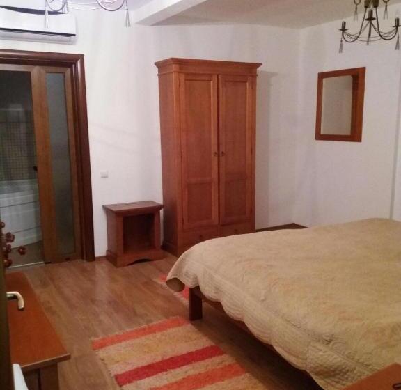 اتاق استاندارد, Pensiunea Total Din Ceahlău