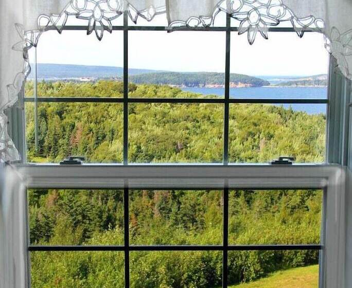 غرفة ديلوكس مطلّة علي البحر, Castle Rock Country Inn