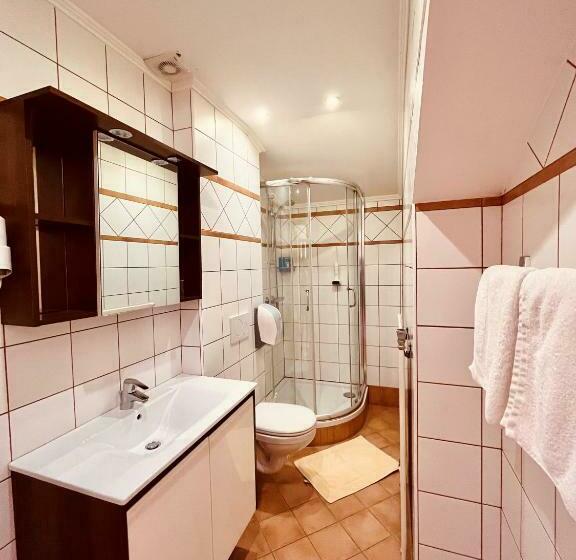 غرفة قياسية مزوَّدة بشُرفة, Gasthof Großschedl Zum Kramerwirt