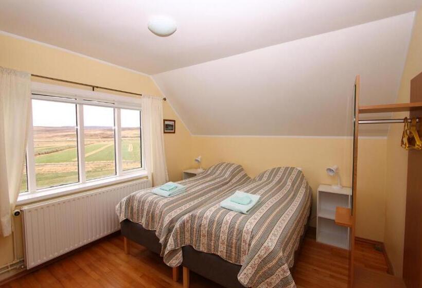 اتاق استاندارد با سرویس بهداشتی مشترک, Guesthouse Steindórsstadir, West Iceland