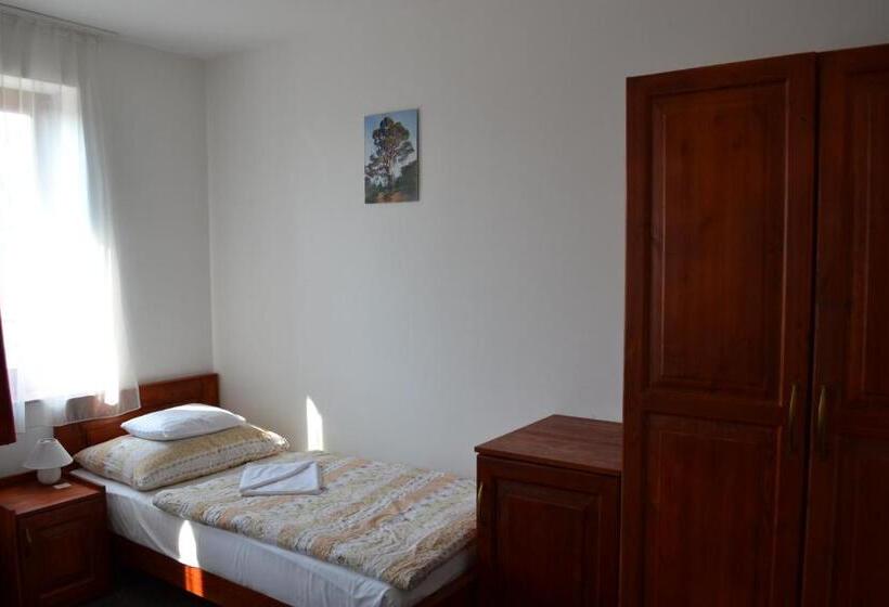 חדר סטנדרט, Althann Vendégház és Konferencia Központ