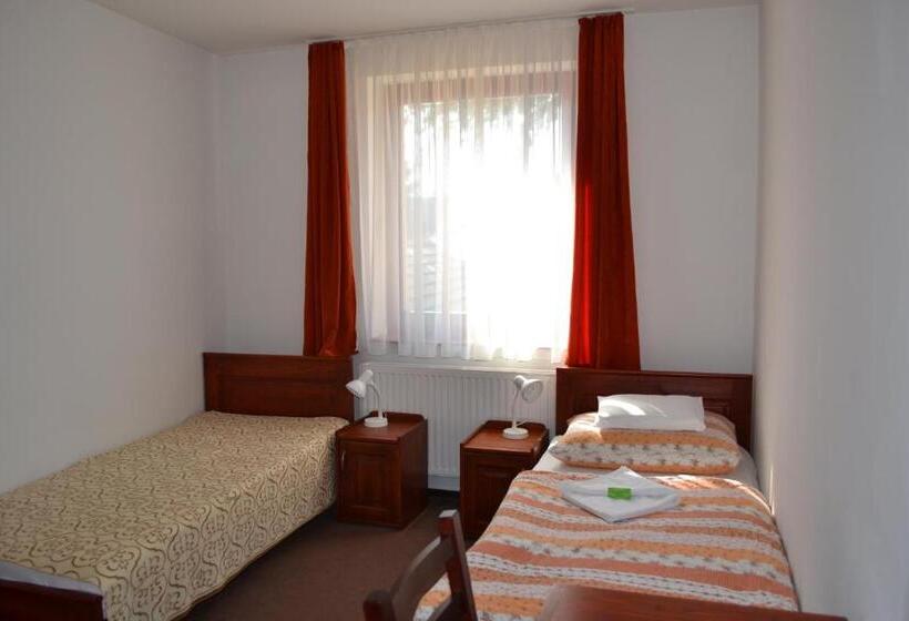 חדר סטנדרט, Althann Vendégház és Konferencia Központ