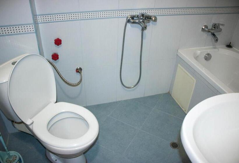 غرفة قياسية مزوَّدة بشُرفة, Guest House Ilinden