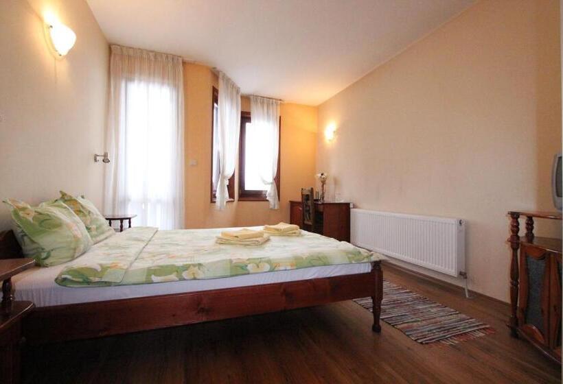 غرفة قياسية مزوَّدة بشُرفة, Guest House Ilinden