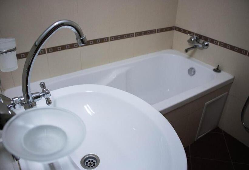 جناح مزوَّد بشرفة, Guest House Ilinden