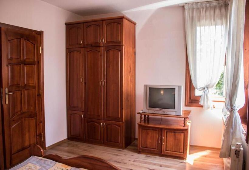 جناح مزوَّد بشرفة, Guest House Ilinden