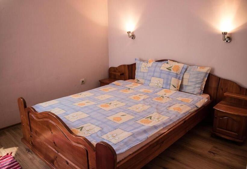 발코니가 있는 스위트, Guest House Ilinden