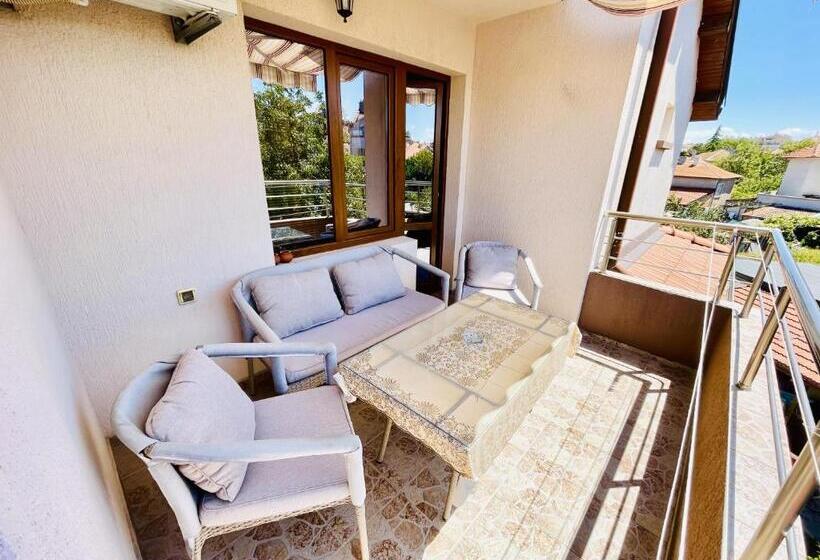 침실 2개 아파트, Kastela Guest House