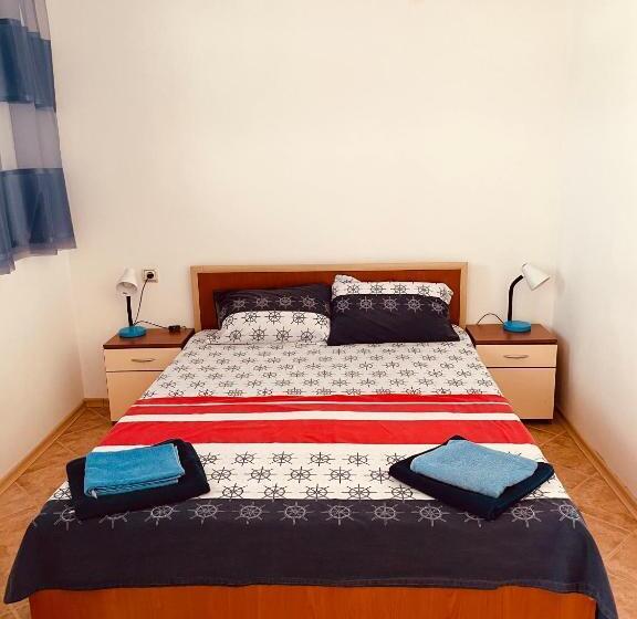 带海景的标准房, Kastela Guest House