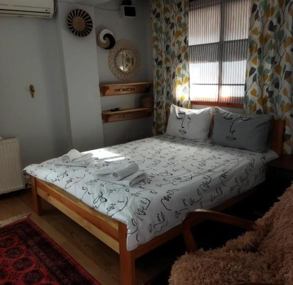 Ortak Banyolu Standart Oda, Nelly Guesthouse