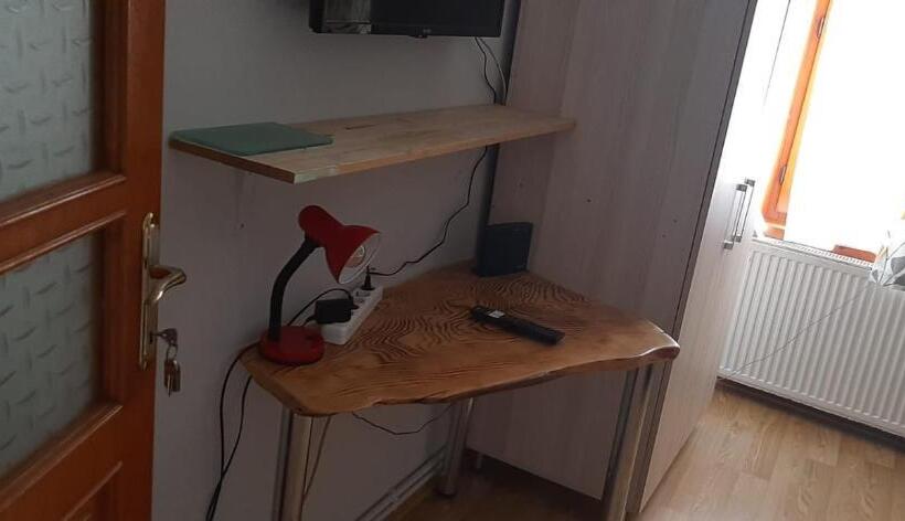 Ortak Banyolu Standart Oda, Nelly Guesthouse