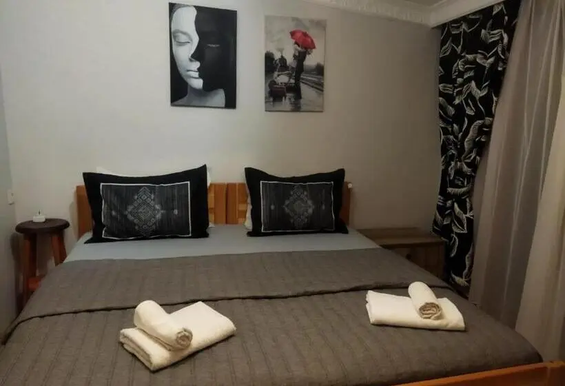 Standard Room, Nelly Guesthouse