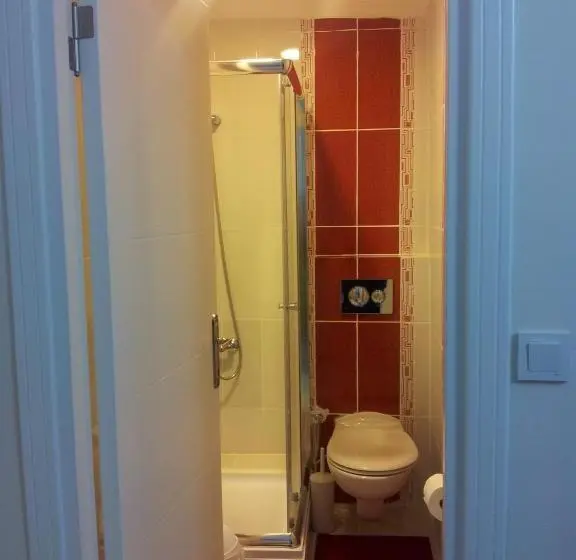 Standard Room, Nelly Guesthouse