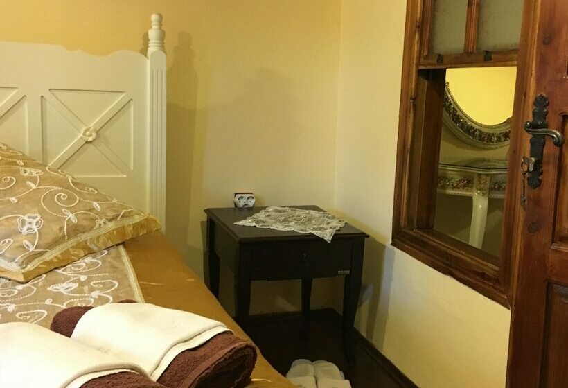 جناح كلاسيكي, Papazın Konağı Pansiyon