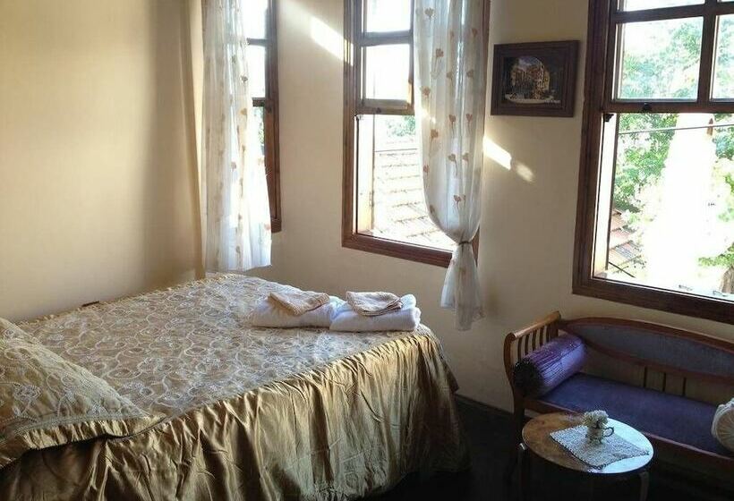 غرفة سوبيريور مطلّة علي البحر, Papazın Konağı Pansiyon