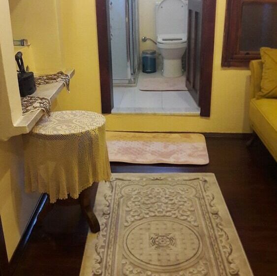 Люкс, Papazın Konağı Pansiyon