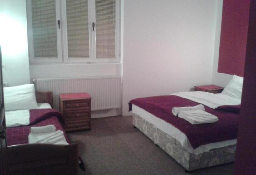 اتاق استاندارد سه نفره, Rooms Lisičić