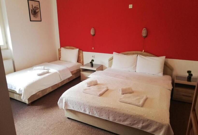 اتاق استاندارد سه نفره, Rooms Lisičić