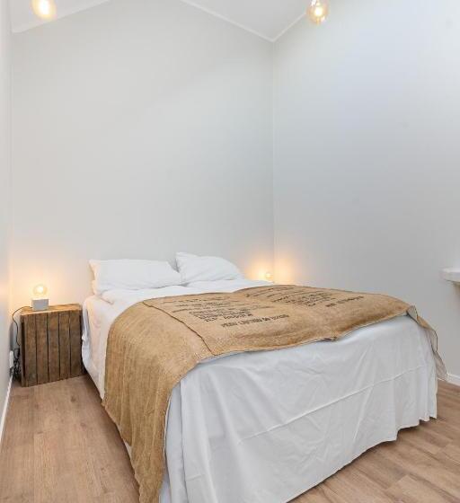 סטודיו סטנדרטי נוף לים, Sveggvika Guesthouse