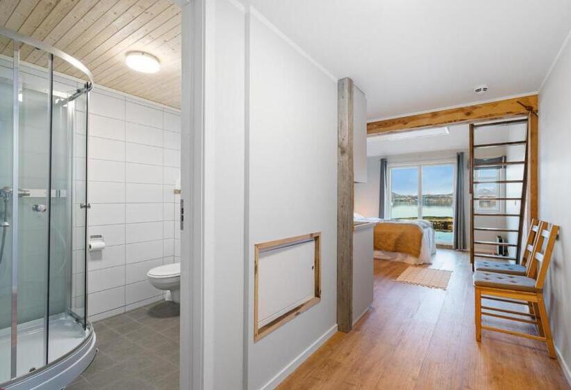 סטודיו סטנדרטי נוף לים, Sveggvika Guesthouse