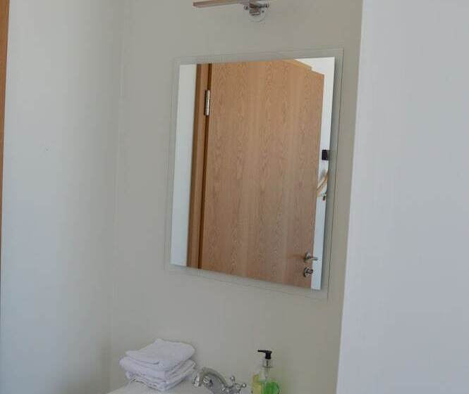 اتاق استاندارد, The Old Post Office Guesthouse