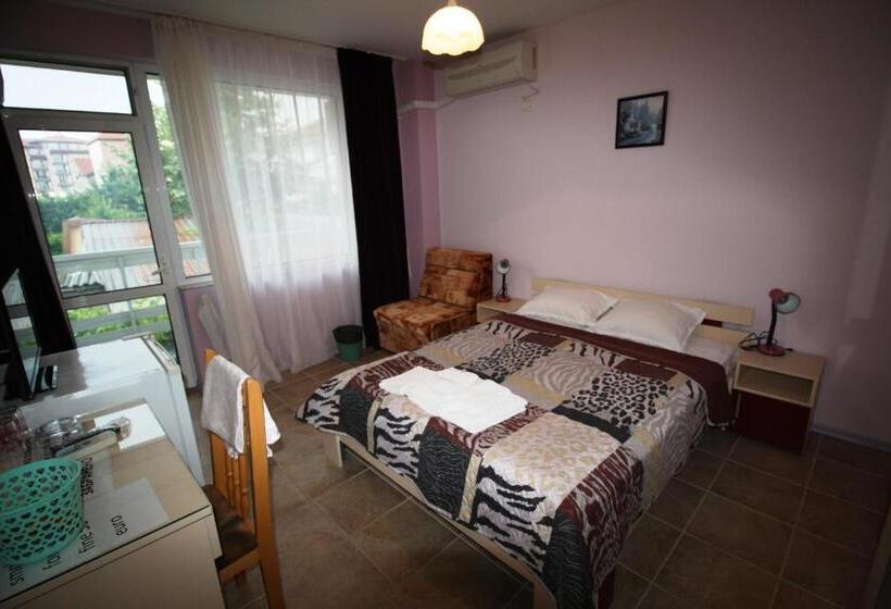 スタンダードルーム, Zoya Guest House