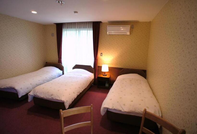 スタンダードトリプルルーム, Pension Candytuft