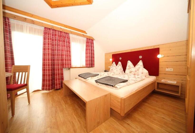 غرفة قياسية مزوَّدة بشُرفة, Pension Greimelbacherhof