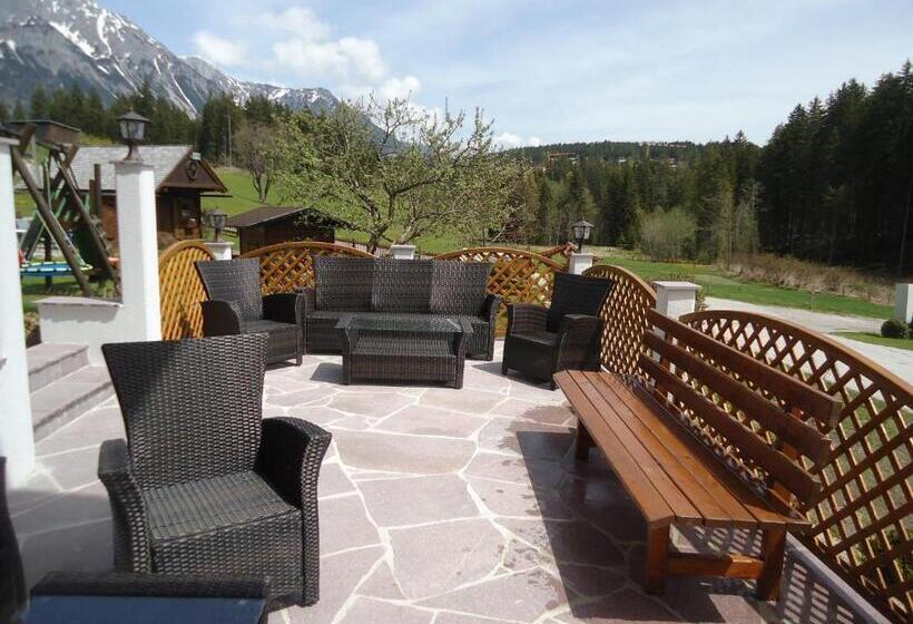 غرفة قياسية مزوَّدة بشُرفة, Pension Greimelbacherhof