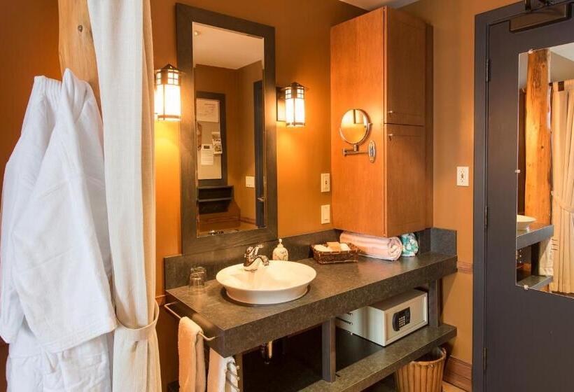 Номер Superior Кровать Кинг, Auberge De Montagne Des Chic Chocs Mountain Lodge   Sepaq