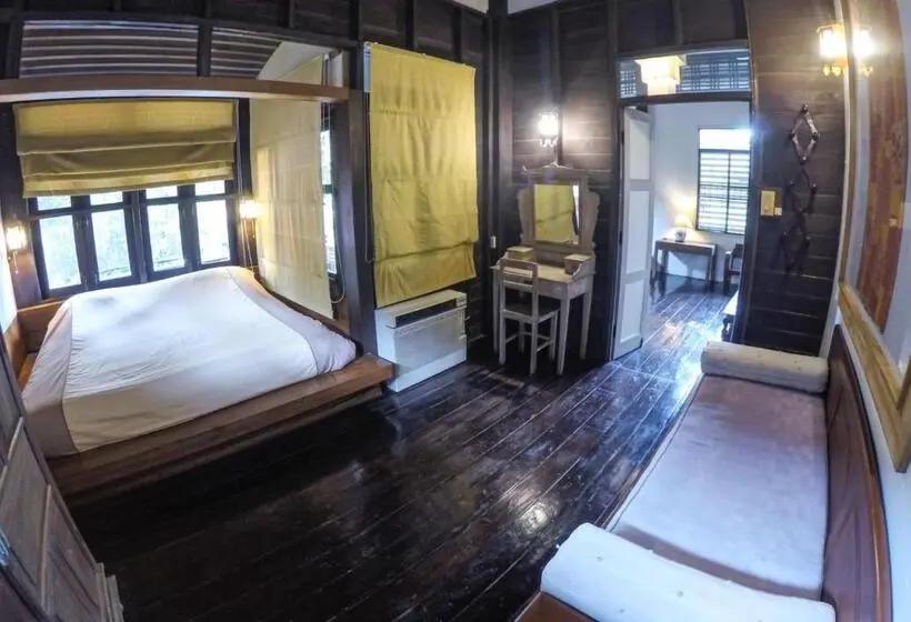 سوییت, The Riverside Guest House